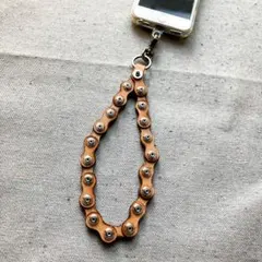 自由に曲がるスマホストラップ 栃木レザー バイク アウトドア プレゼント