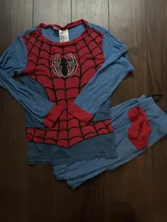 H&M スパイダーマン 長袖パジャマセット　140