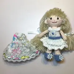 編みぐるみセット　ハンドメイド　リバティ生地のワンピース　レース編みのドレスと靴