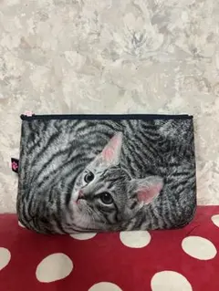 ハンドメイド　猫ファスナーポーチ　グレー系