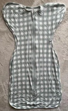 コニー　Konny Newborn モダールスワドルスーツ　3M