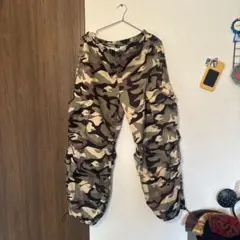 SHEIN カモフラージュ柄 カーゴパンツ Mのサムネイル