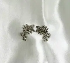 ストーン付き葉デザインシルバーピアス 美品