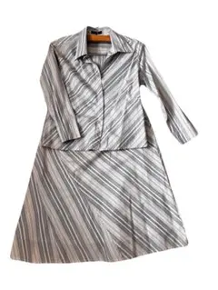 【COMMEE CA ISM】ストライプ柄長袖スカートスーツ