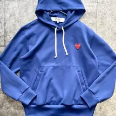 【美品】PLAY COMME DES GARCONS ロゴワッペン パーカーのサムネイル
