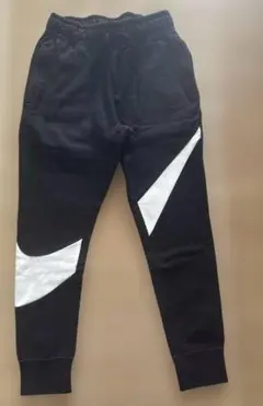 Item thumbnail for item 0f2d8d6f-572f-4e36-b05d-83ac9798ff6d