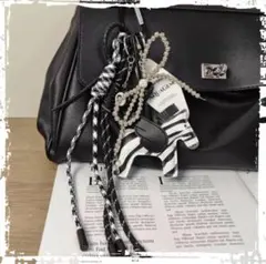 じゃらじゃらキーホルダー　バッグチャーム　キーチャーム　馬　モノトーン　レザー