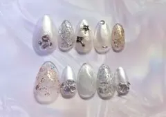 ホワイト系グリッターアーモンド型ネイルチップ10個セット