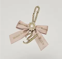 Maison de FLEUR イニシャルリボンパールチャーム　ピンク　Y