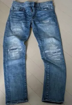 AmericanEagleライトブルースキニーデニム ダメージ加工