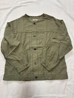 【niko and... 】ノーカラージャケット カーキ　美品のサムネイル