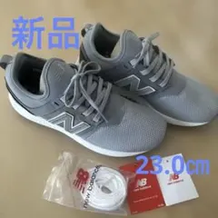 ニューバランス スニーカー