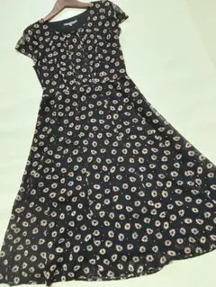 O993★新品同様 未使用に近い美品ローラアシュレイ花柄ワンピース7春夏 洗える