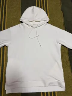 フ*ン様 GU ホワイト フード付きパーカー Lサイズ