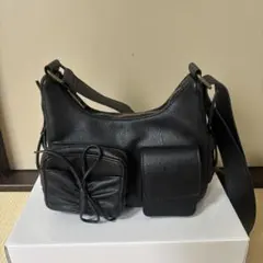 NICE CLAUPドロストポケット付きショルダーバッグ