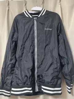 CONVERSE ブラック ナイロンジャケット