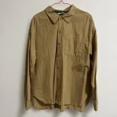 ベージュ 長袖シャツ カジュアル