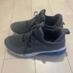 PUMA グレー スニーカー