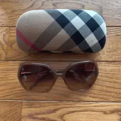 BURBERRY サングラス ケース付きのサムネイル