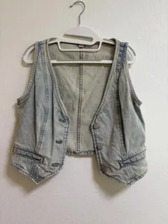 Item thumbnail for item 7195354b-c0ef-4070-9dbe-8cafadeac3de