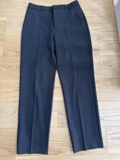 ユニクロ　感動スリムパンツ丈長め　ブラック　Ｌ