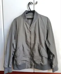 GU　MA-1 フライトジャケット　カーキ　L