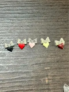 ハートとリボンのネイルパーツ100個