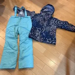 子ども用スキーウェア（上着・パンツ）