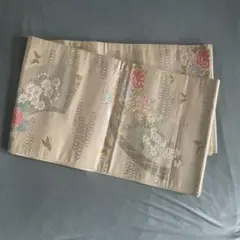 【未仕立て、正絹 着物リメイク等に】優しい雰囲気の銀地の帯