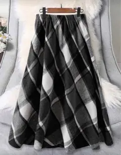 フランネルチェックフレアロングスカート