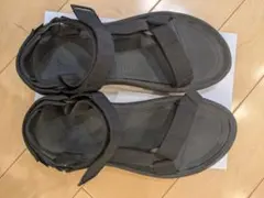 Teva ブラック スポーツサンダル
