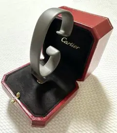 【超希少】カルティエ ジュエリーボックス型 時計スタンドのサムネイル