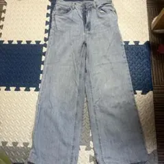 ライトブルー ワイドレッグデニム　GU