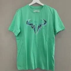 新品タグ付き　NIKE グリーン Tシャツ　L