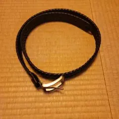 黒 編み込みベルト 金属バックル