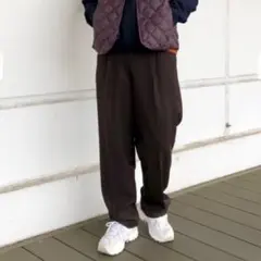 UNIQLO ユニクロ　ヒートテックタックテーパードパンツ　ダークブラウン　M