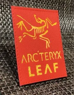 レッド ARC'TERYX LEAF パッチ ワッペンベルクロのサムネイル