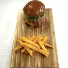 食品サンプル BLTバーガー　ハンバーガー　実寸サイズ 食品サンプル BLTバーガー ハンバーガー 実寸サイズ - メルカリ