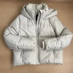 ZARA クリーム色ダウンジャケット L