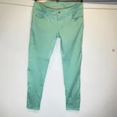 Item thumbnail for item 6ebeb6a8-1b66-4095-803e-df8056f4ca22