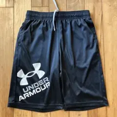 アンダーアーマー　UNDER ARMOUR ハーフパンツ　160