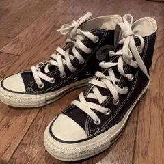 ブラック ハイカット スニーカー