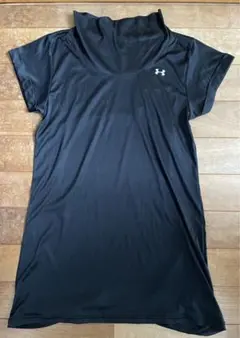 アンダーアーマーUNDER ARMOURインナー　半袖LG ランニング黒Tシャツ