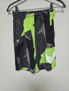 NIKE　ナイキ　ショートパンツ 柄　Mのサムネイル