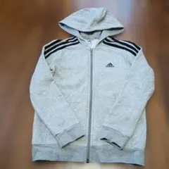 adidasアディダス グレー　ジップアップパーカー　140cm