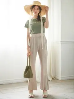 【新品未使用タグ付き】 プリーツフレアパンツ [fo1223]