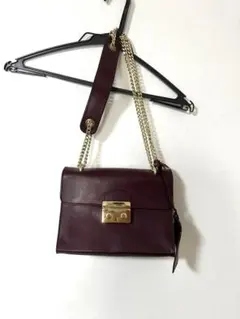 Item thumbnail for item e8fb1e63-611d-49f6-80dd-3e24285273a6