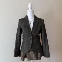 テーラードジャケット　クラシック　フェミニン　トラッド　オフィスカジュアル