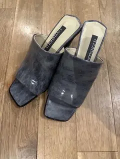 UNTISHOLD スクエアトゥ サンダル ミュールのサムネイル