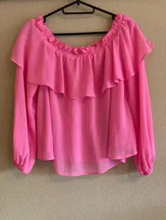 DIVIDED H&M ピンク フリル オフショルダー ブラウス